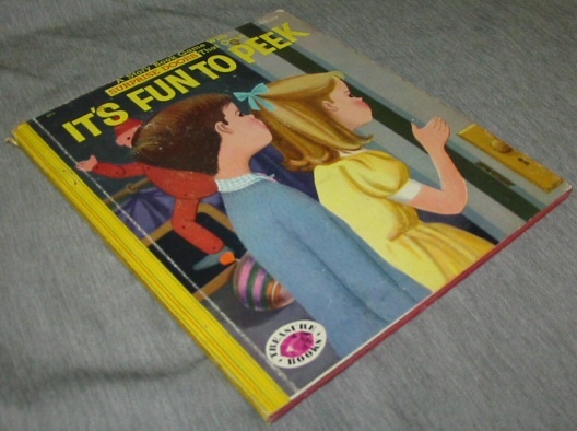 Image for It's Fun to Peek - A Story Book Game with Surprise Doors That Open
