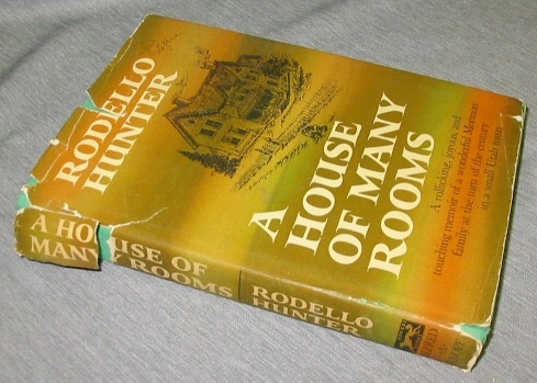 Image for A HOUSE OF MANY ROOMS - A FAMILY MEMOIR